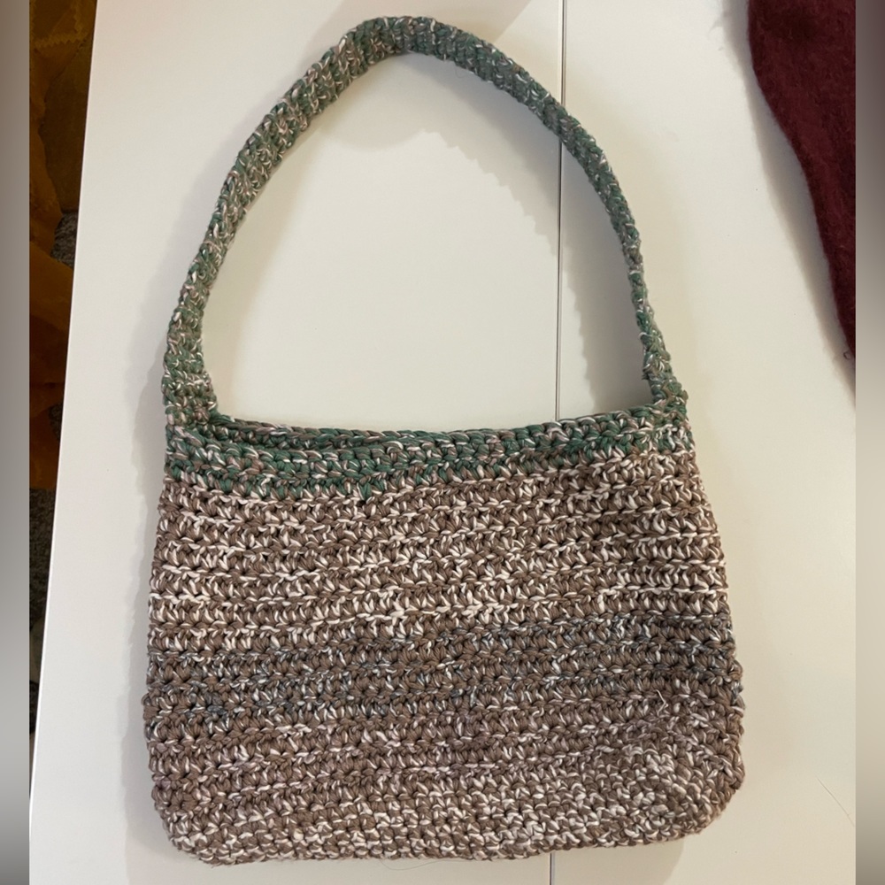 Relaxed Shoulder Bag - Picture 2 of 3